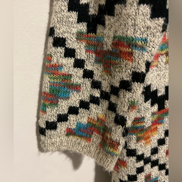 Rainbow pattern debut sweater - Picture 6 of 8